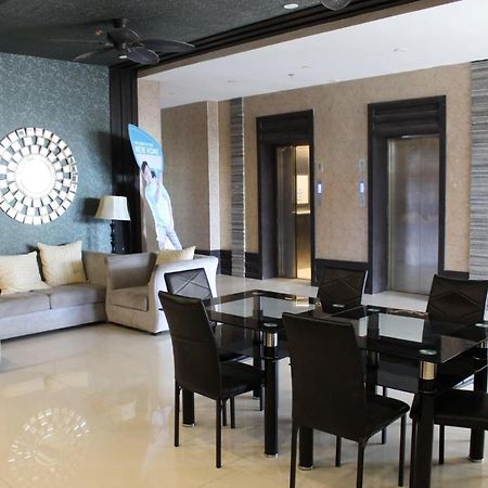 Luxanos Condo Place- San Marino 세부 외부 사진
