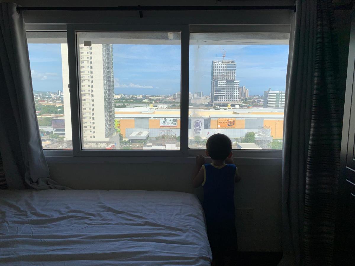Luxanos Condo Place- San Marino 세부 외부 사진