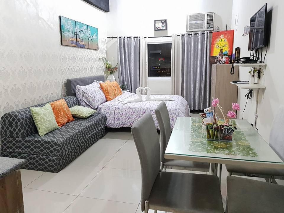 Luxanos Condo Place- San Marino 세부 외부 사진