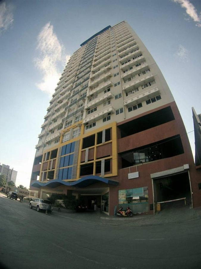 Luxanos Condo Place- San Marino 세부 외부 사진